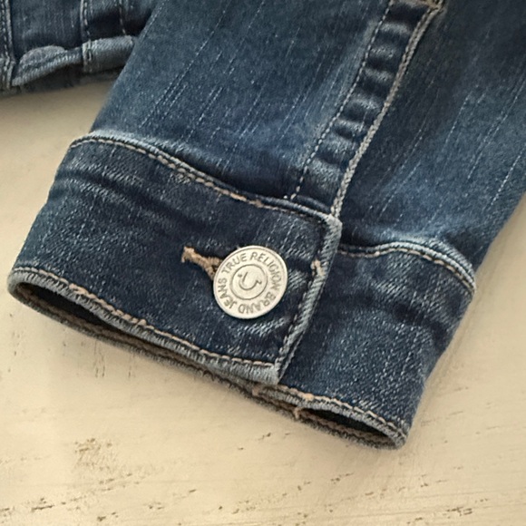 True Religion Y2K Slim Jimmy Dark Blue Jean Jacket frayed collarless neck - Picture 7 of 16